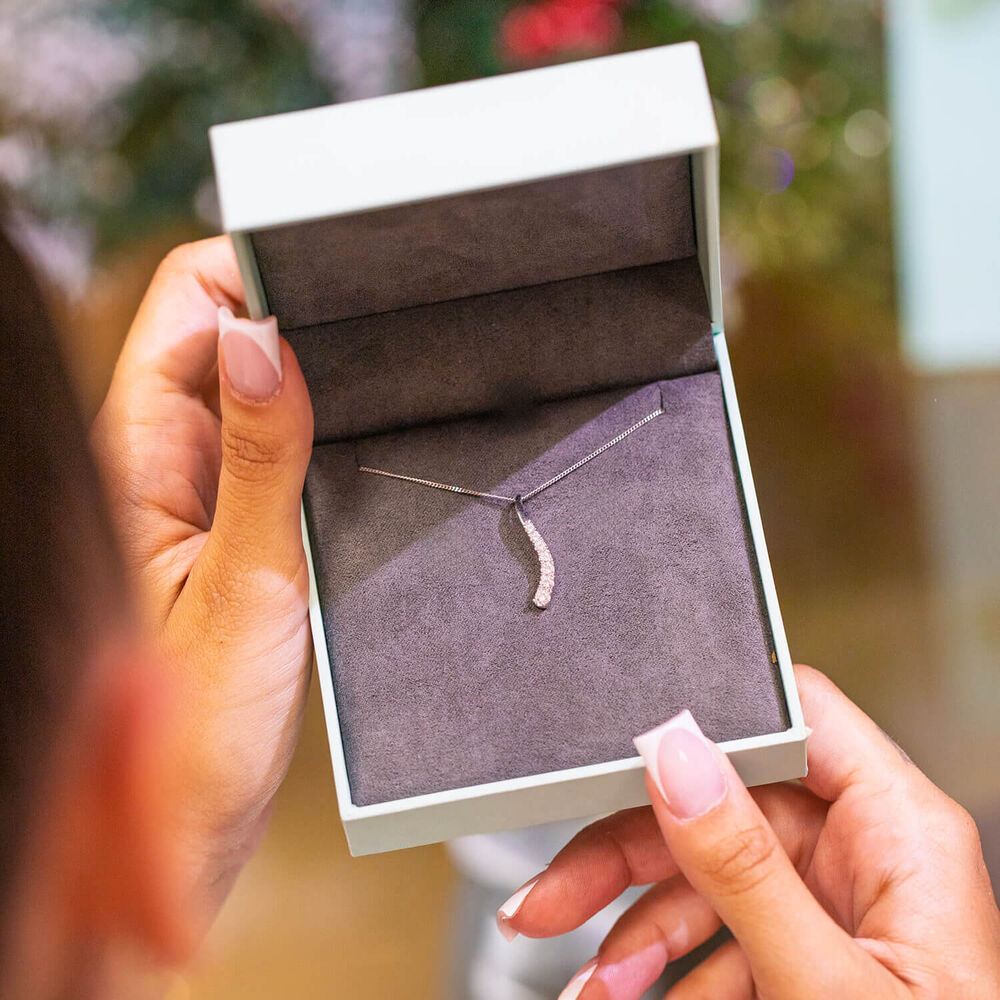 ${productbrand} 9ct White Gold 0.33ct Diamond Eternal Journey Pendant image number 6